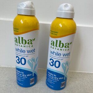 Alba Botanica while wet sunscreen SPF 30